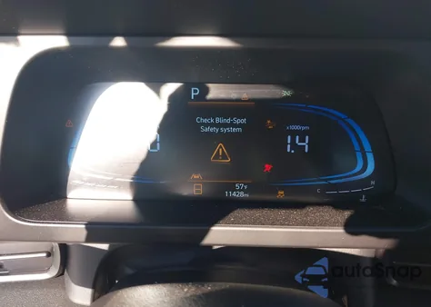 2025 Hyundai Elantra Sel Sport z USA, uszkodzony, nr VIN KMHLM4DG5SU982681